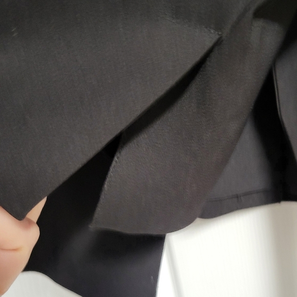 New York & Co-EUC-- 7th Ave Design Studio - Black Blazer - Size S - Picture 2 of 8